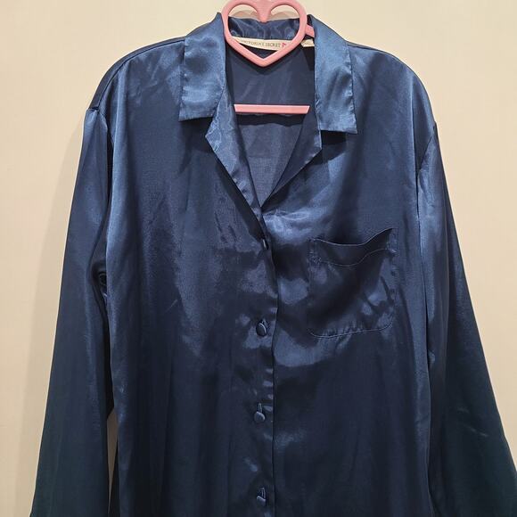 Victoria's Secret Womens Sz XS Navy Blue Vintage Oversized Satin Button Front - Picture 3 of 7